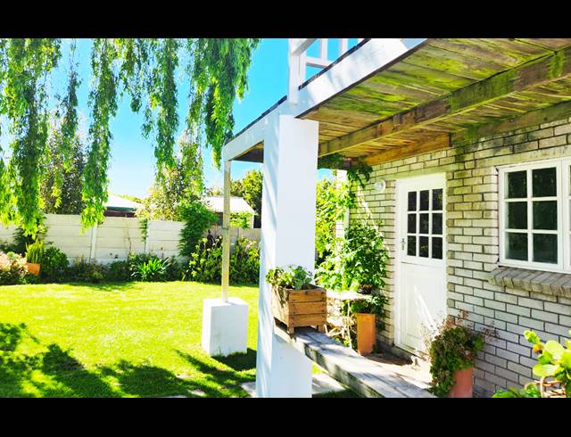 4 BEDROOM FREESTANDING FOR SALE IN KLEINMOND CENTRAL